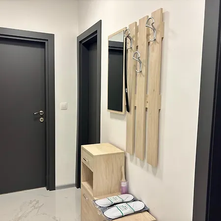Casa Rosa By Vistay Residences - With Free Secured Parking