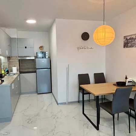 Casa Rosa By Vistay Residences - With Free Secured Parking Apartman Szófia