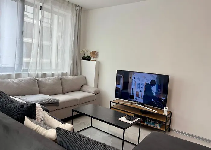 Casa Rosa By Vistay Residences Sofia - With Free Secured Parking Sofya