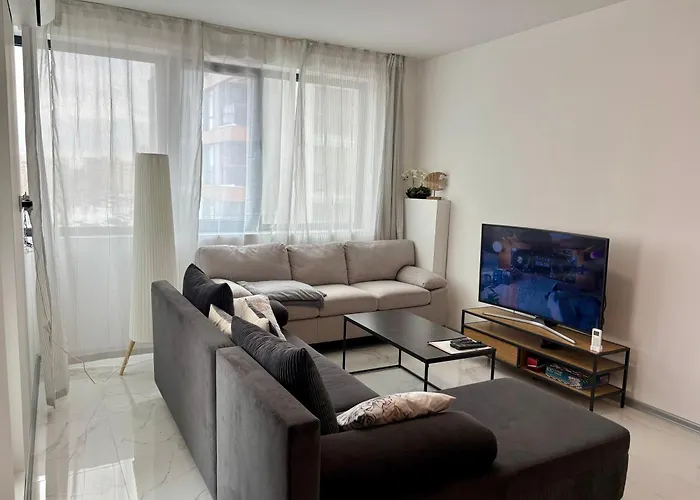 Casa Rosa By Vistay Residences Sofia - With Free Secured Parking